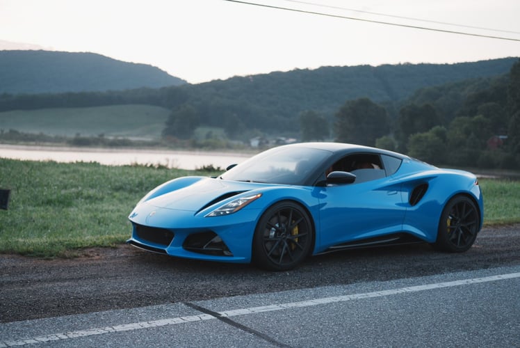 2025 Lotus Emira V6 MT