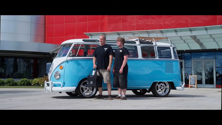 1964 VOLKSWAGEN Samba 23 window