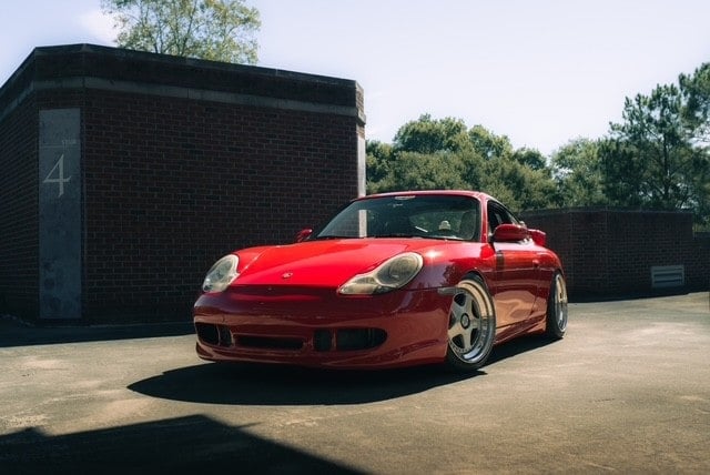 996