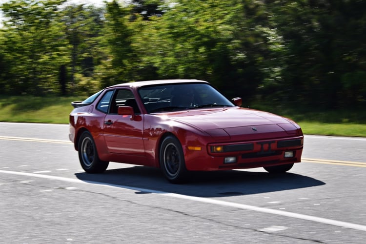 1983 PORSCHE 944