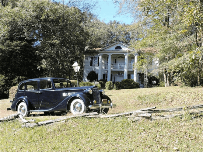 1937 Packard 1500