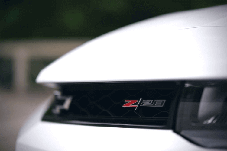 2014 Chevrolet Camaro photo 2