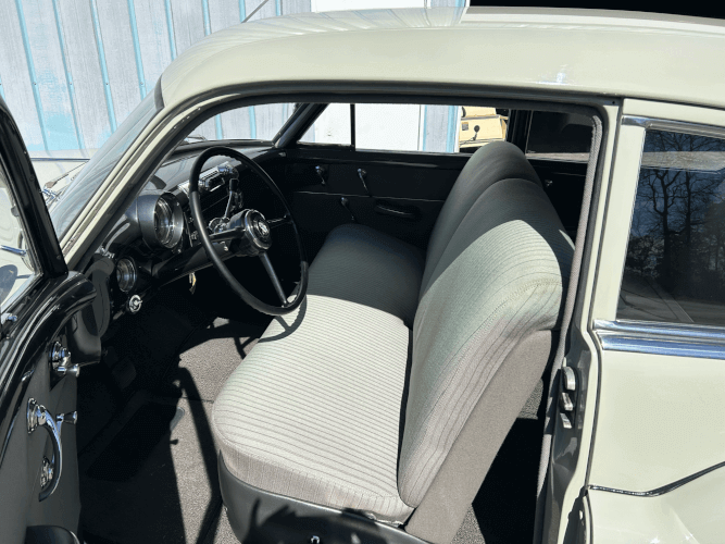 1950 Buick 46S photo 2