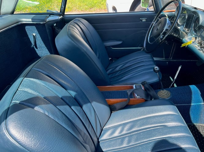 1969 MERCEDES 280 SL photo 5