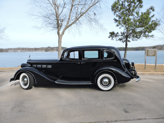 1937 Packard 1500 photo 3