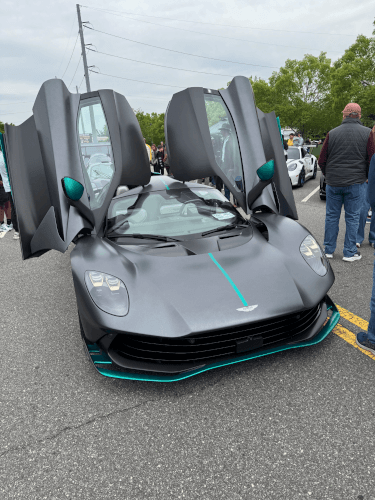 2026 Aston Martin Valhalla photo 2