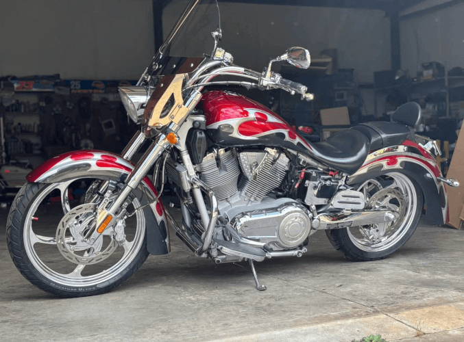 2004 Victory Kingpin