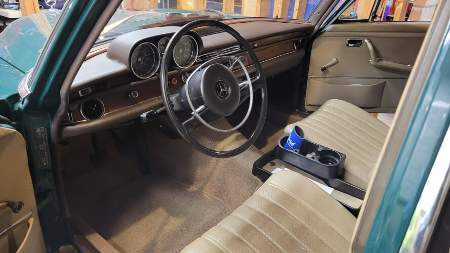 1968 Mercedes-Benz 280S photo 2