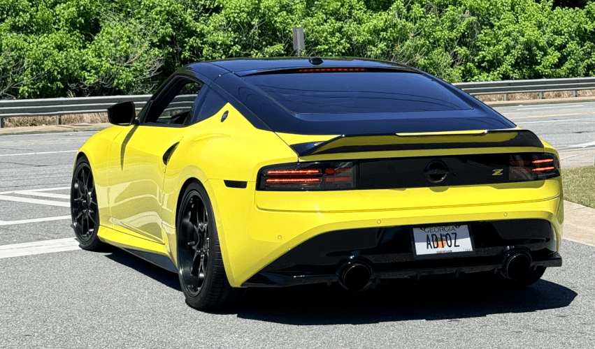 2023 Nissan Z photo 2