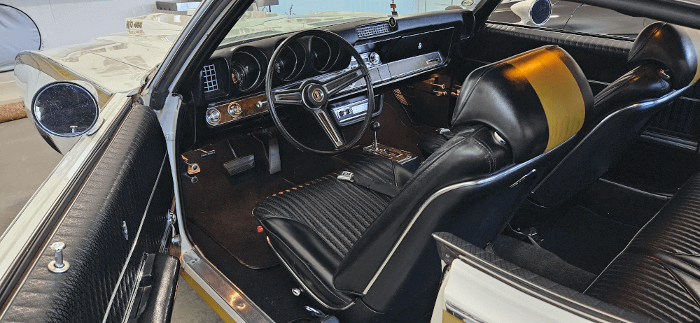 1969 Oldsmobile Hurst Olds photo 2