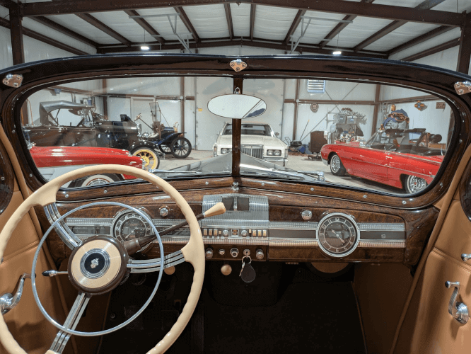1939 Packard 120 photo 3