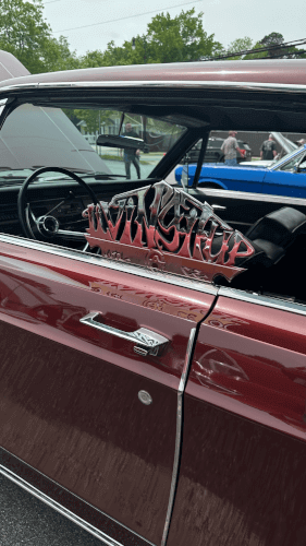 1968 Chrysler Newport photo 2