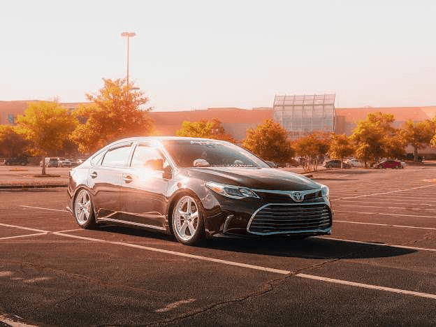 2018 Toyota Avalon photo 3