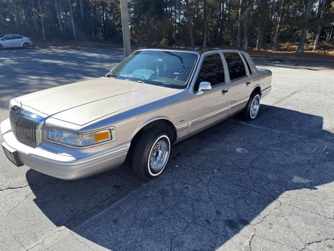 1995 Lincoln Towncar