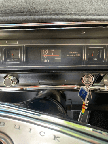 1966 Buick Riviera photo 2