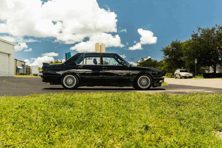 1988 BMW M5