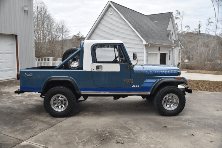 1983 Jeep CJ-8 Scrambler photo 5