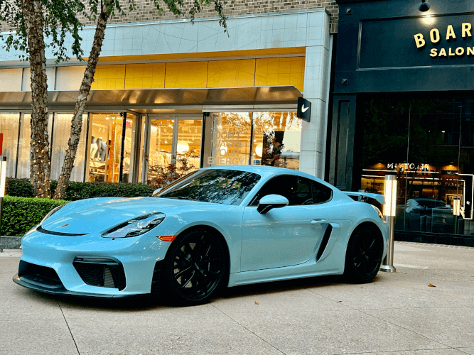 2023 Porsche Cayman photo 4