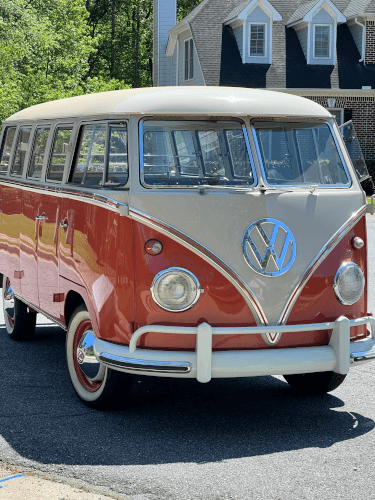 1960 Volkswagen Type 2 15-Window Deluxe Bus photo 2