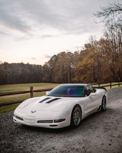 2001 Chevrolet Corvette Coupe (Base)