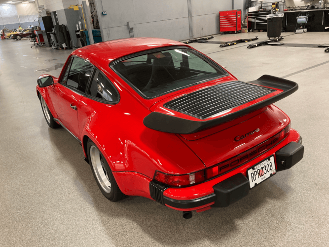 1985 Porsche 911 Carrera photo 2